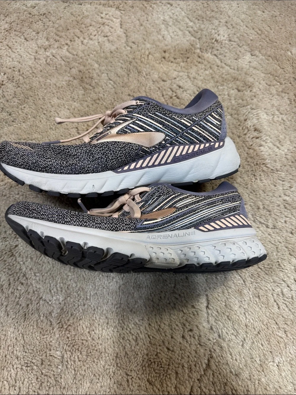 Brooks sneakers - Picture 5 of 7